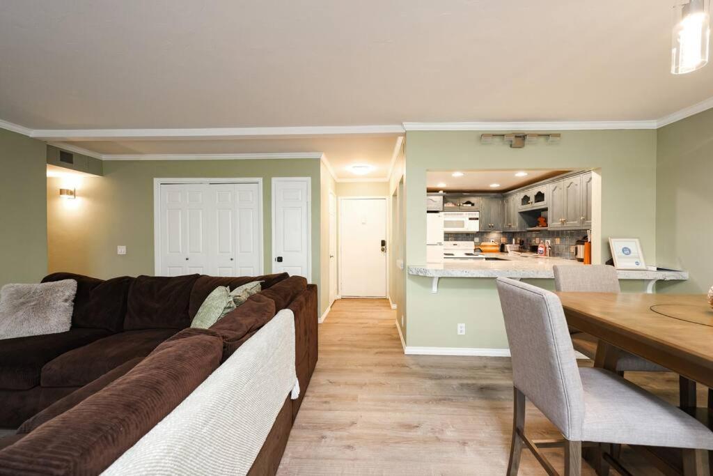 Chic Condo Steps From Petco Park Σαν Ντιέγκο Εξωτερικό φωτογραφία